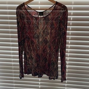 Buckle Daytrip Top - Like New